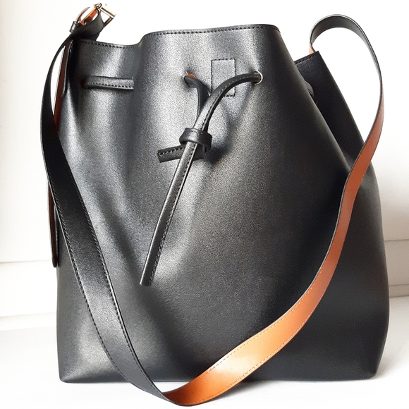 JustFab Handbags - Just Fab | Chic Sleek Black Bucket Shoulder Bag